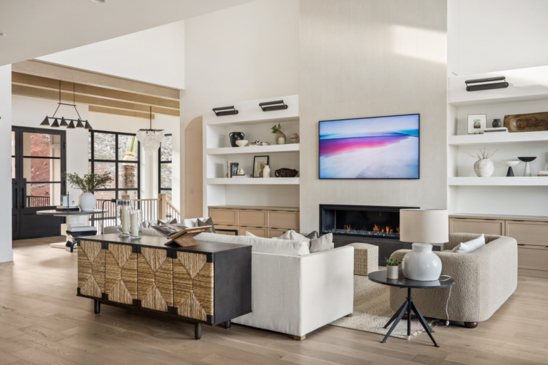 Balancing Functionality and Aesthetics in Home Design